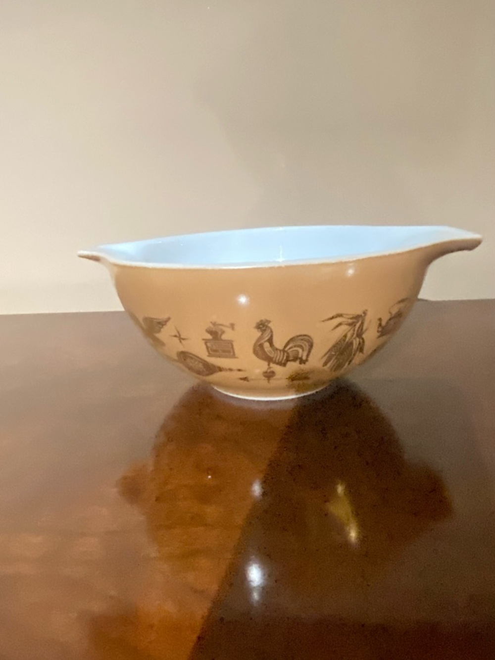 Pyrex Early American brown & gold bowl 1.5 qt